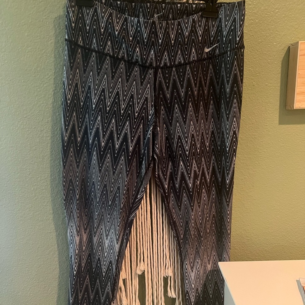 🤩 3/$20 Women’s full length leggings